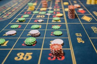 game gian lận Debet