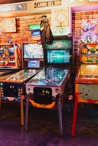 game gian lận Debet